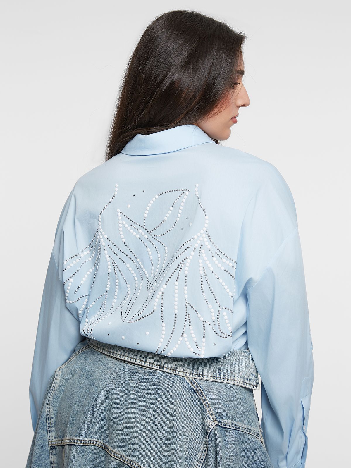 Poplin shirt with strass-detailed back