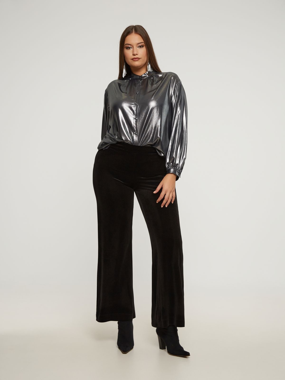 Metallic button-up shirt with balloon sleeves