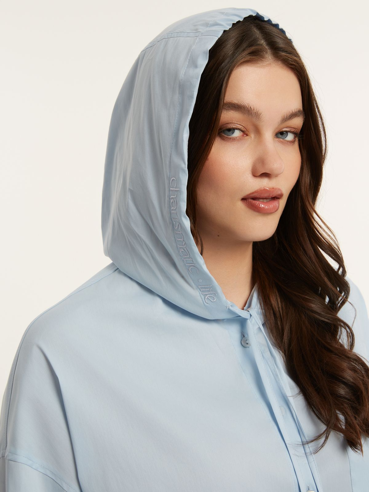 Short-sleeve poplin shirt with hood