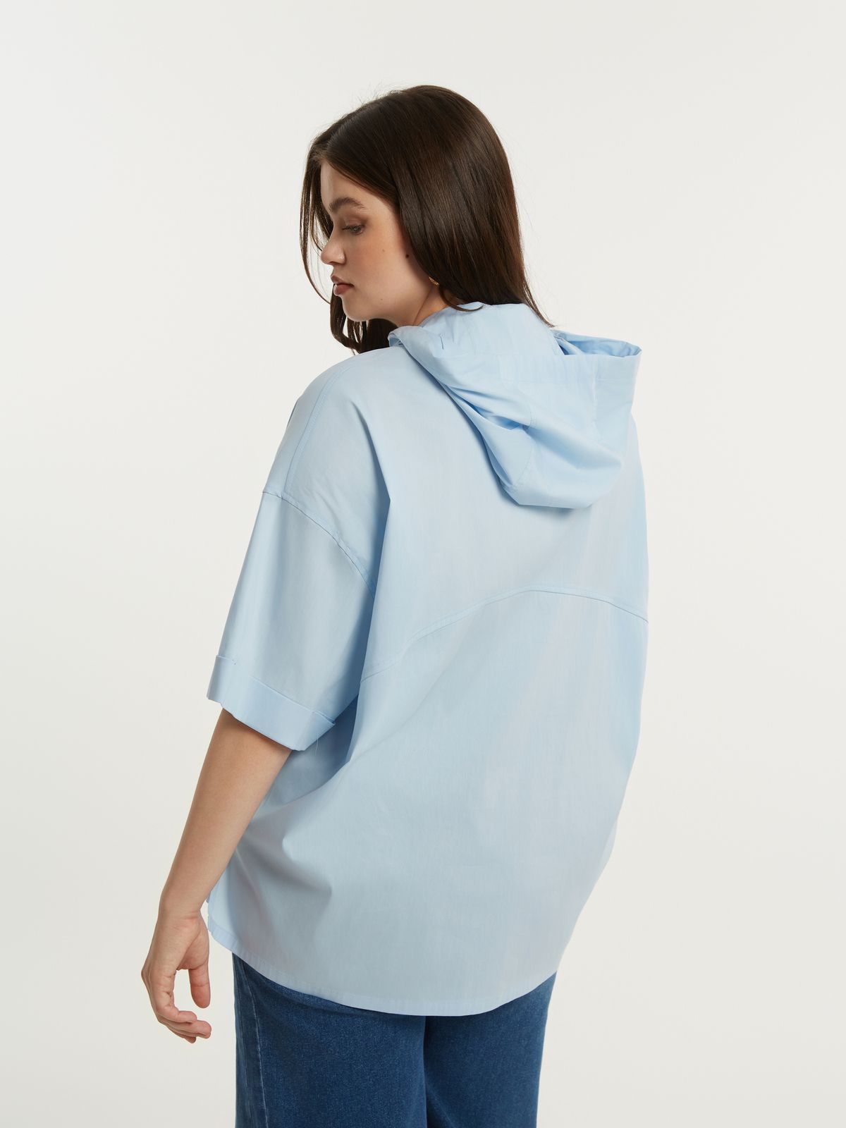 Short-sleeve poplin shirt with hood
