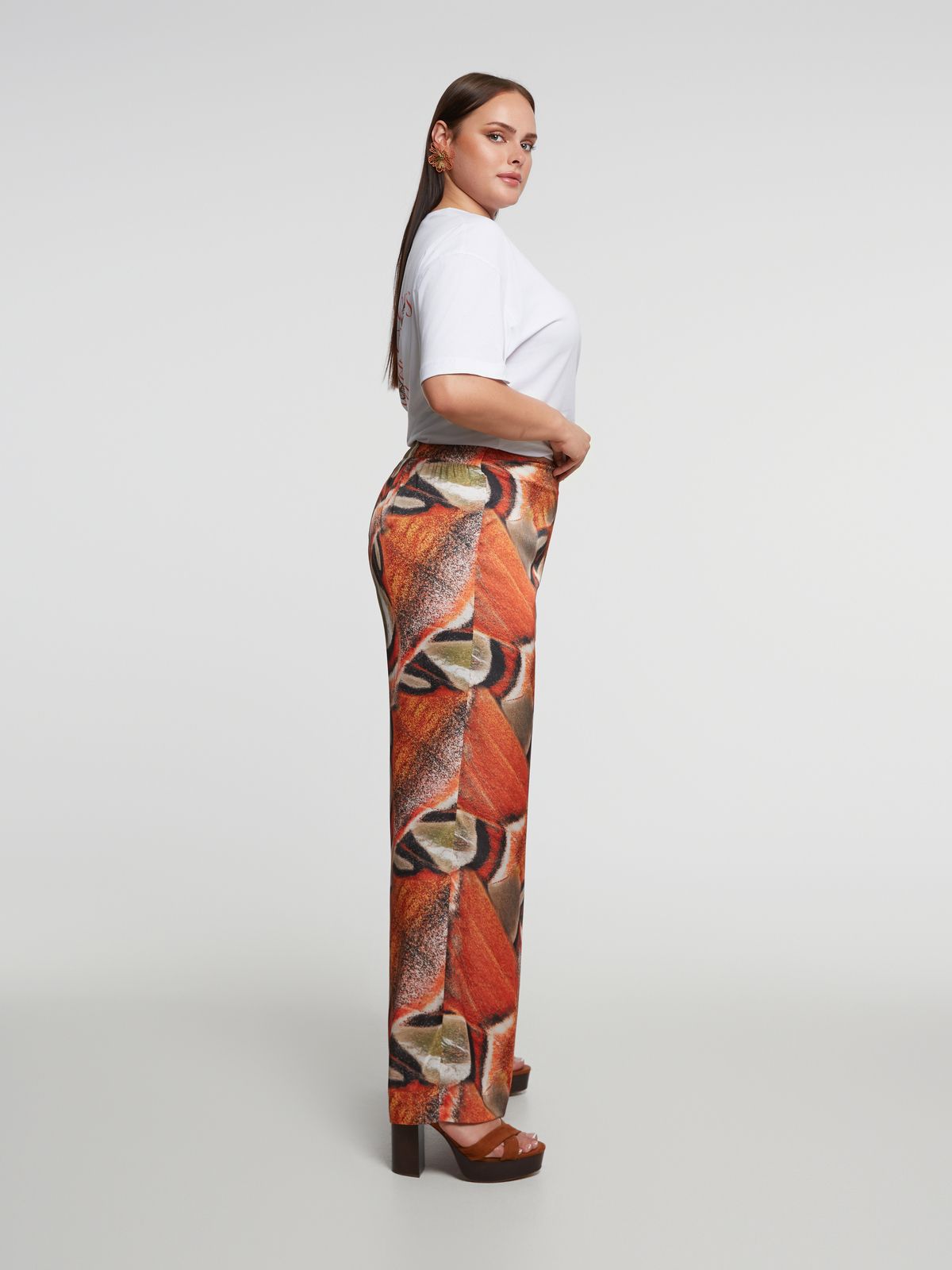 Printed high-waisted wide-leg pants
