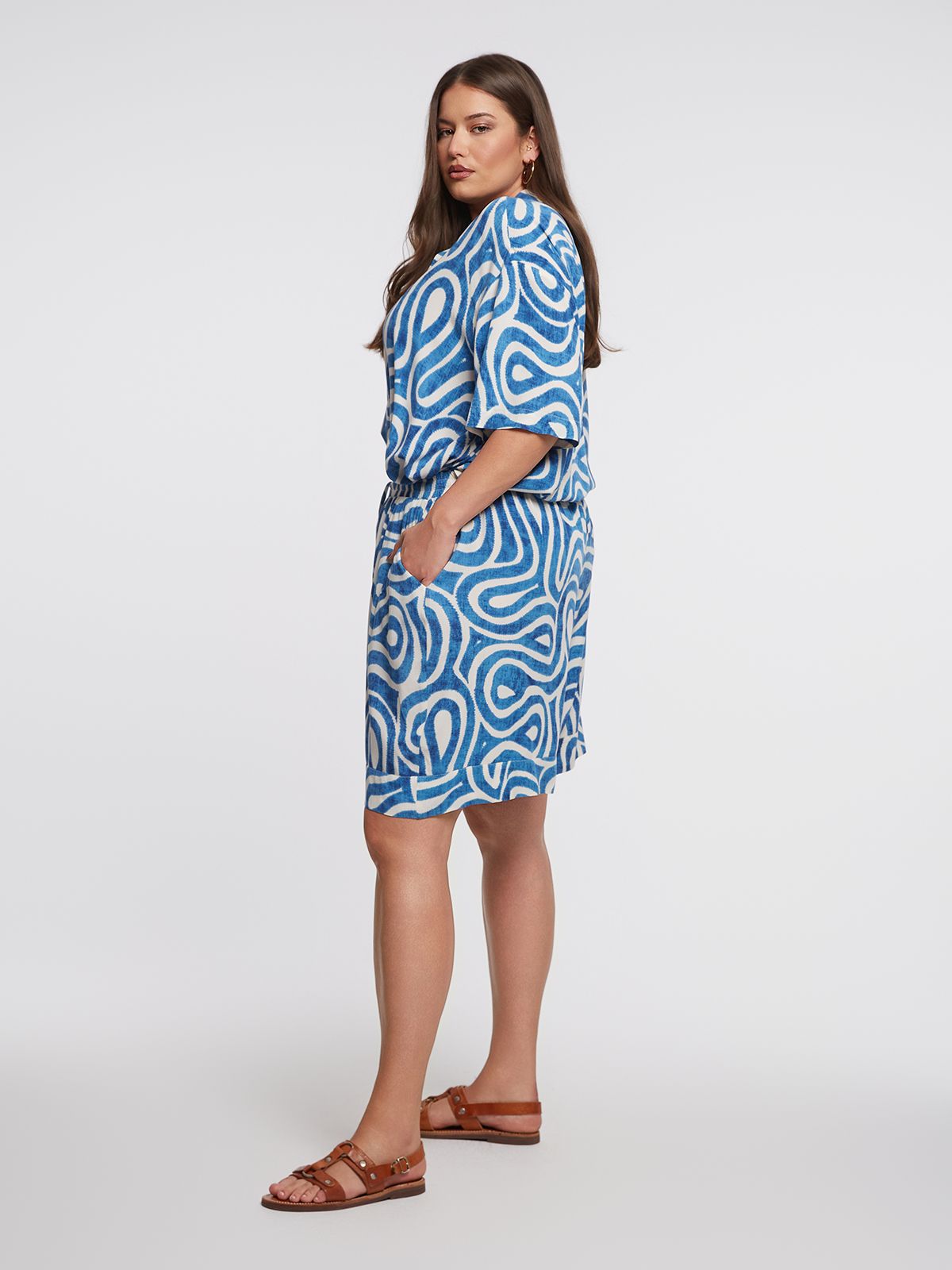 Printed relaxed-fit viscose shorts with drawstring waist