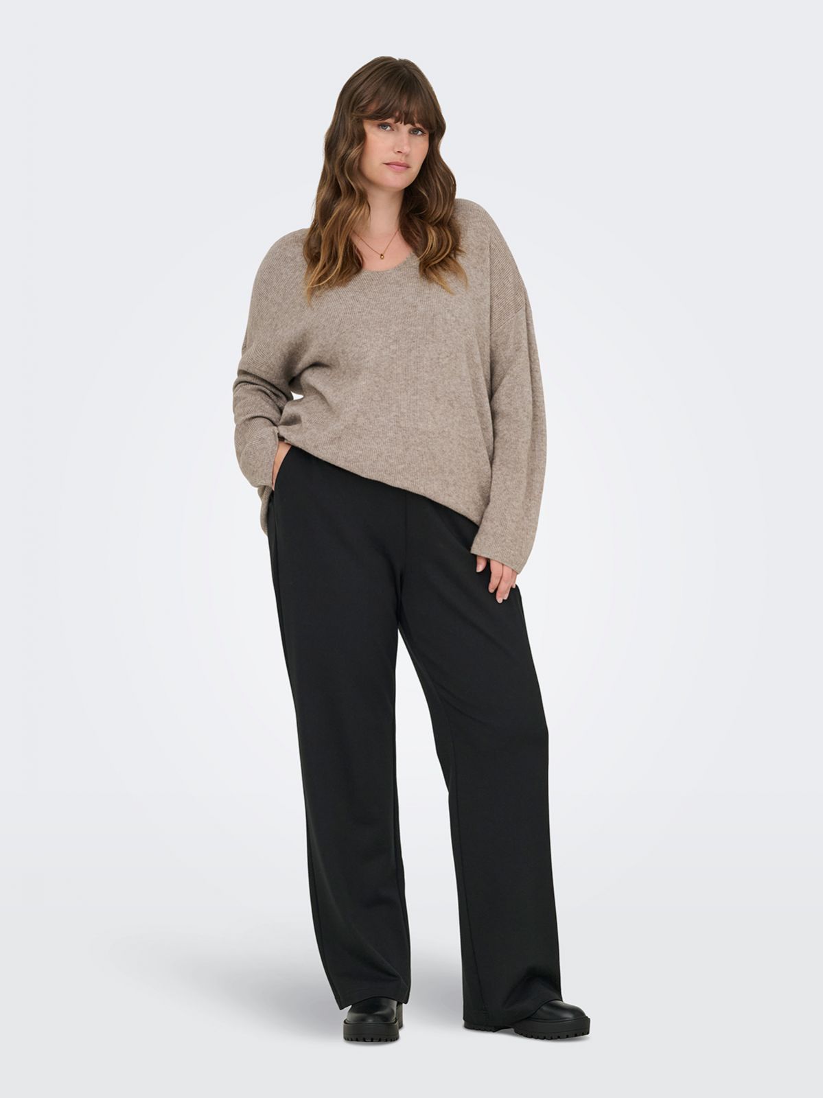 Caribi long-sleeve rib loose V-neck knit top