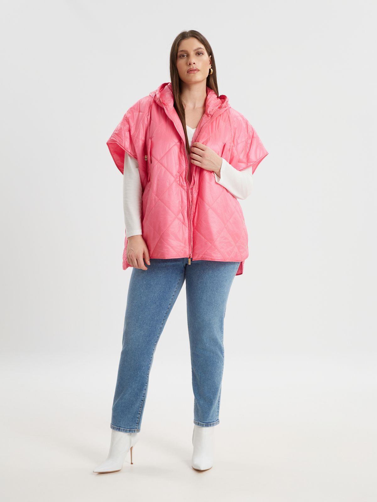 Quilted short-sleeve cape jacket