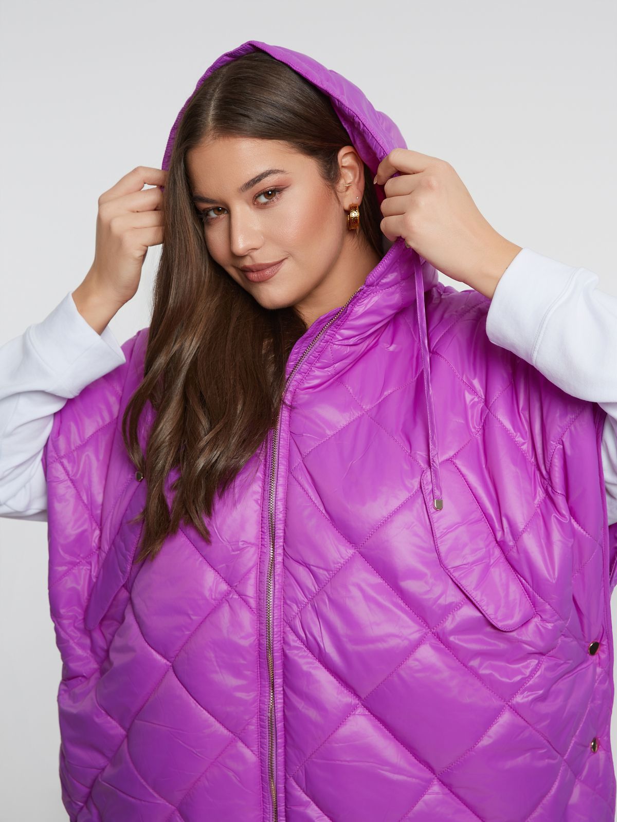 Quilted short-sleeve cape jacket