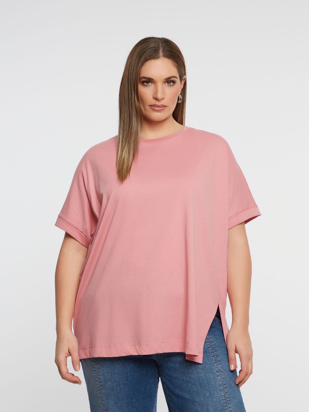 Relaxed fit cotton t-shirt with split hem