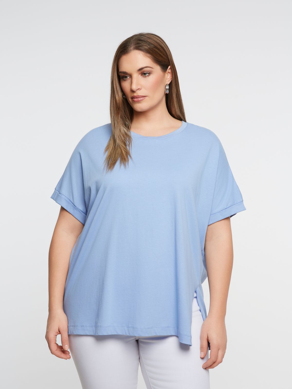 Relaxed fit cotton t-shirt with split hem