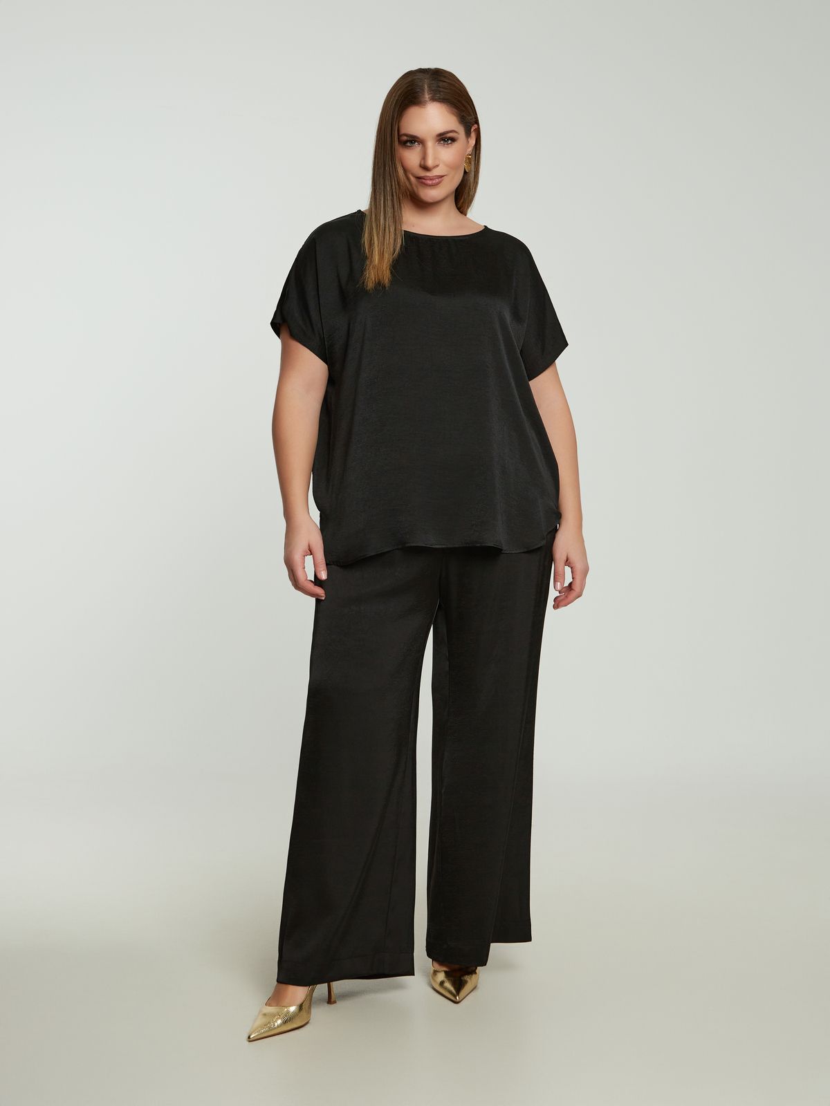 Round-neck satin top