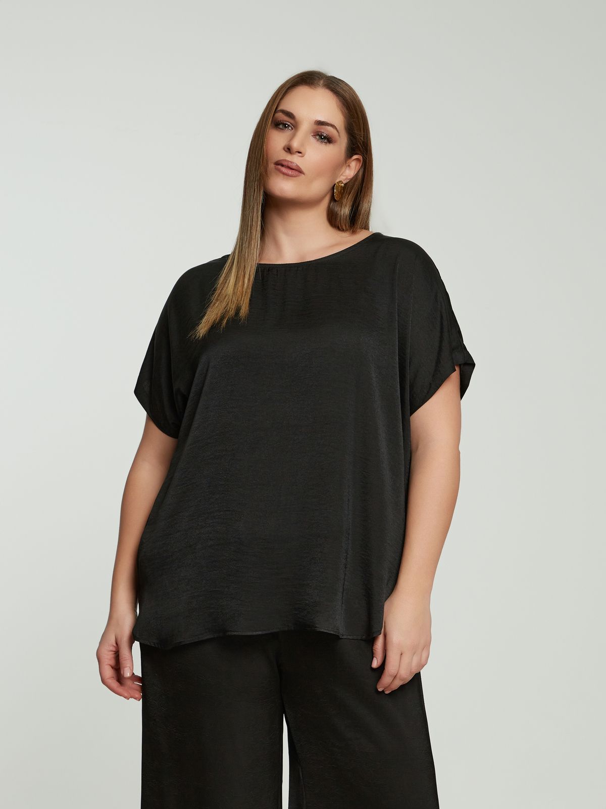 Round-neck satin top