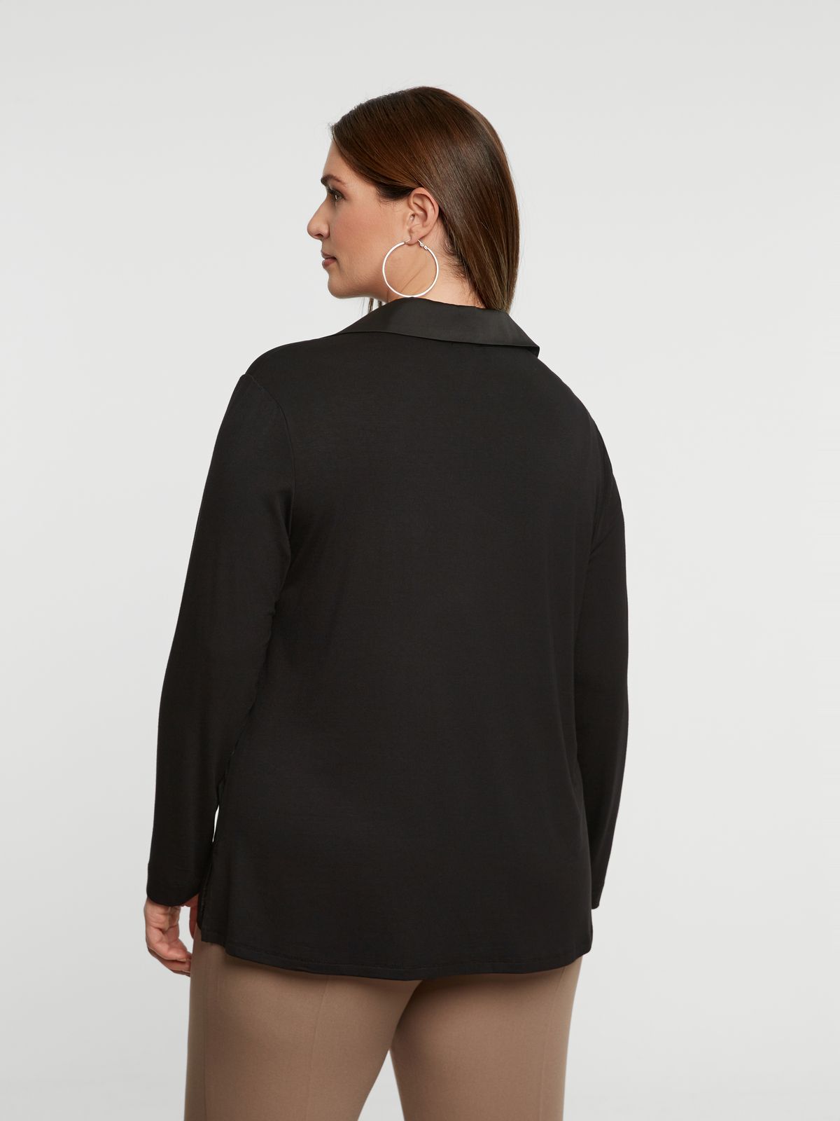 Satin-front collar blouse