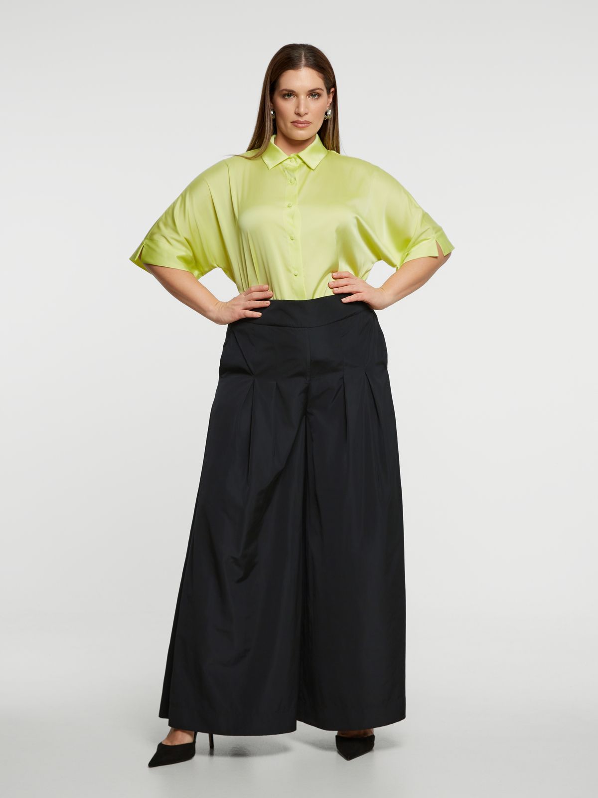Satin short-sleeve shirt