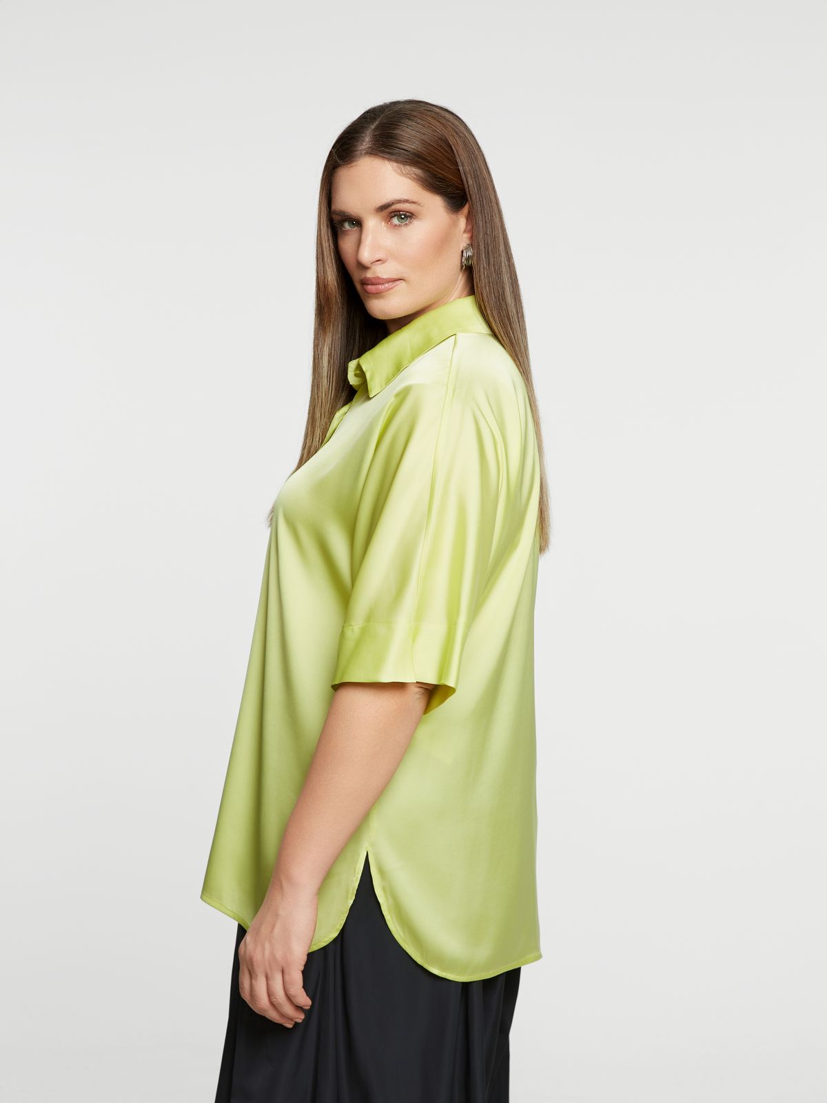 Satin short-sleeve shirt
