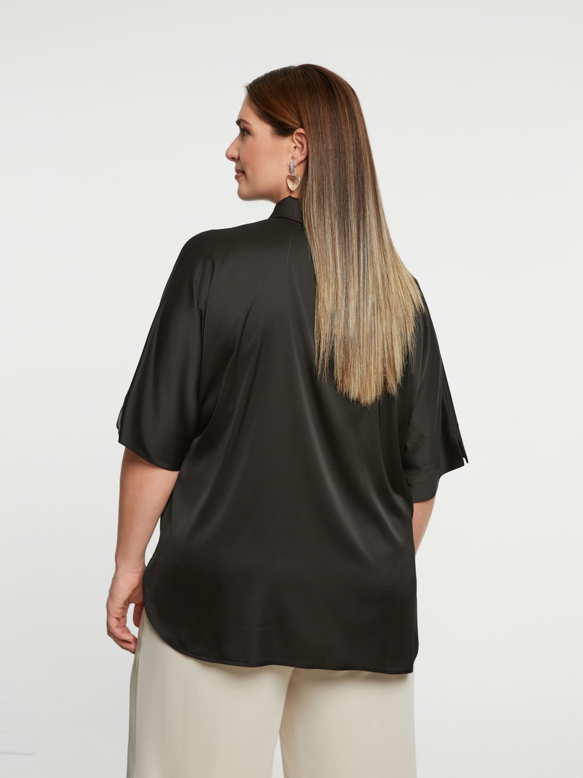 Satin short-sleeve shirt