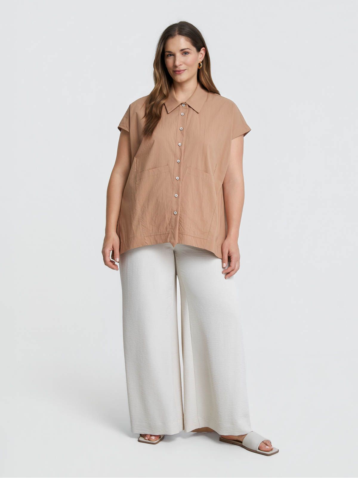 Short-sleeve cotton shirt with relaxed silhouette