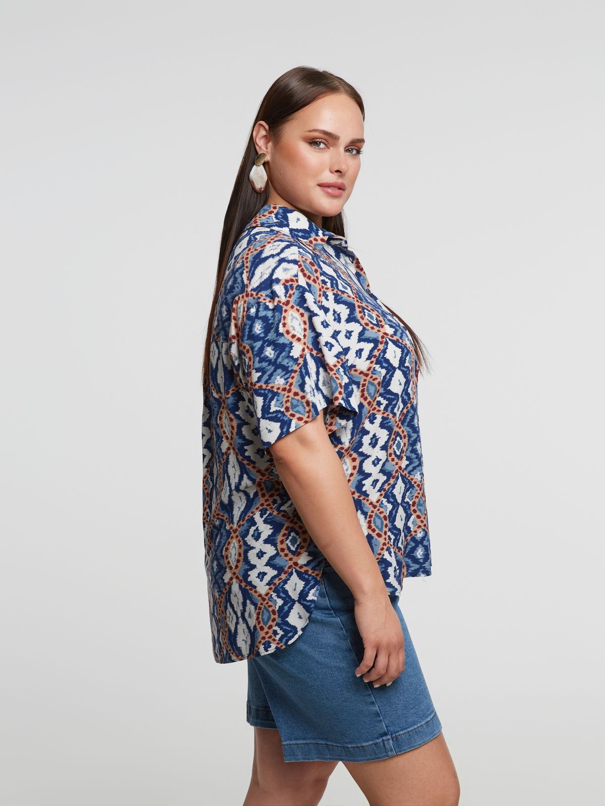 Short-sleeve printed viscose blouse