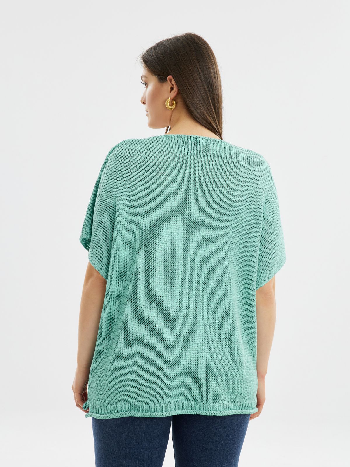 Short-sleeve V-neck pullover