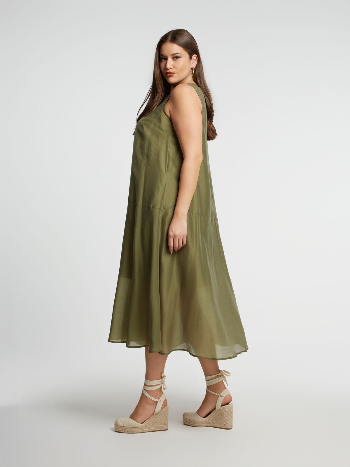 Sleeveless A-line maxi dress in lyocell-polyester blend