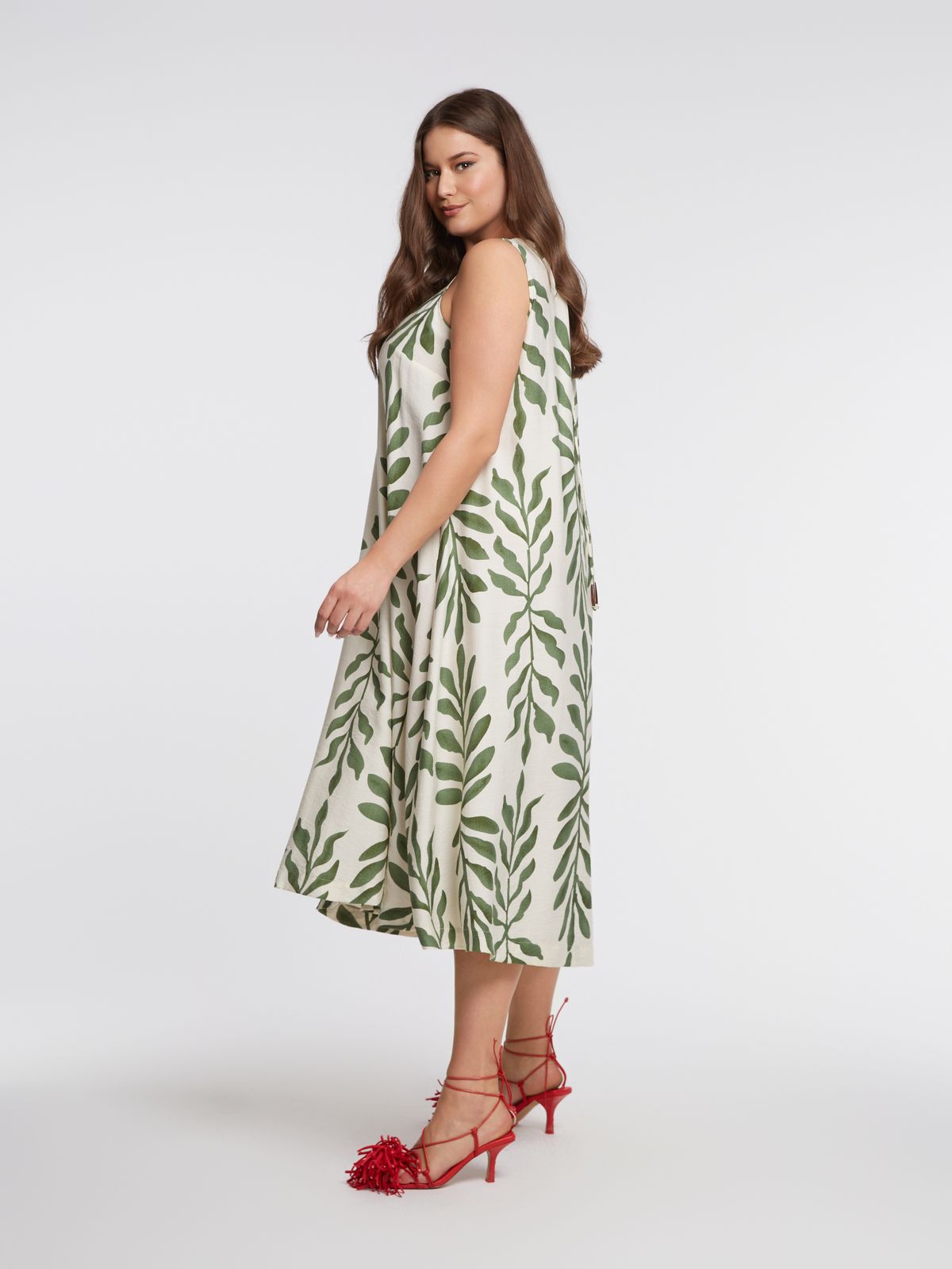 Sleeveless A-line midi dress in botanical print