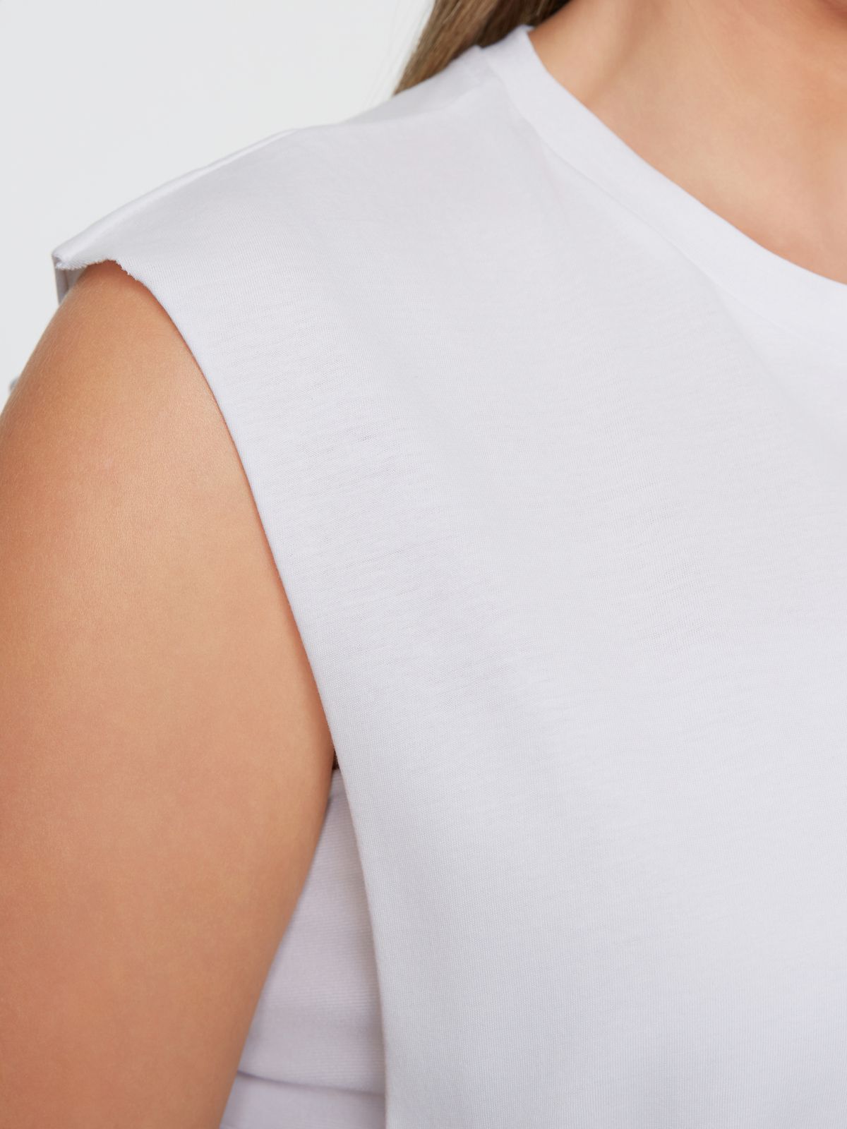 Sleeveless basic cotton tunic top