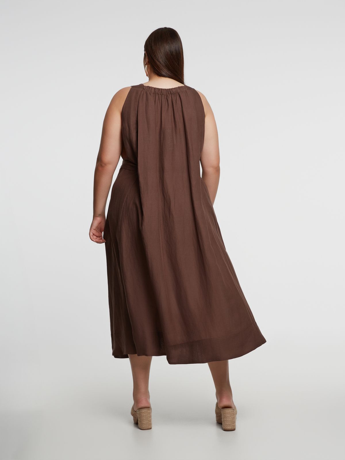 Sleeveless belted viscose/linen midi dress