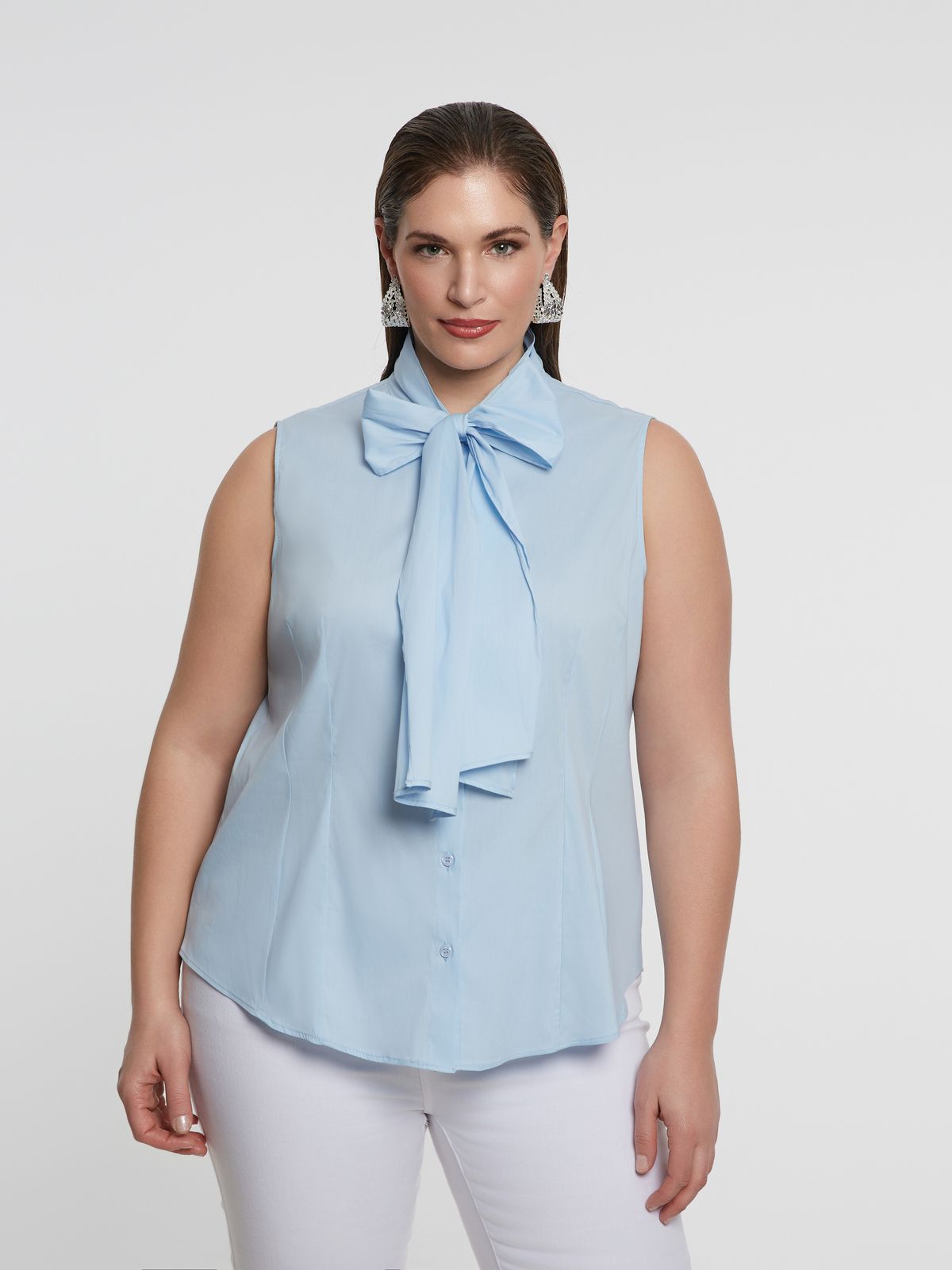 Sleeveless button-down blouse with bow detail