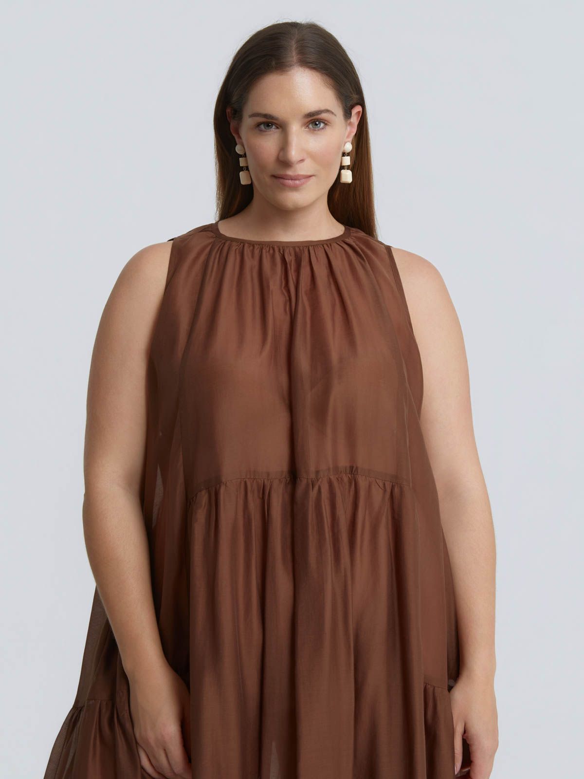 Sleeveless pleated maxi dress 