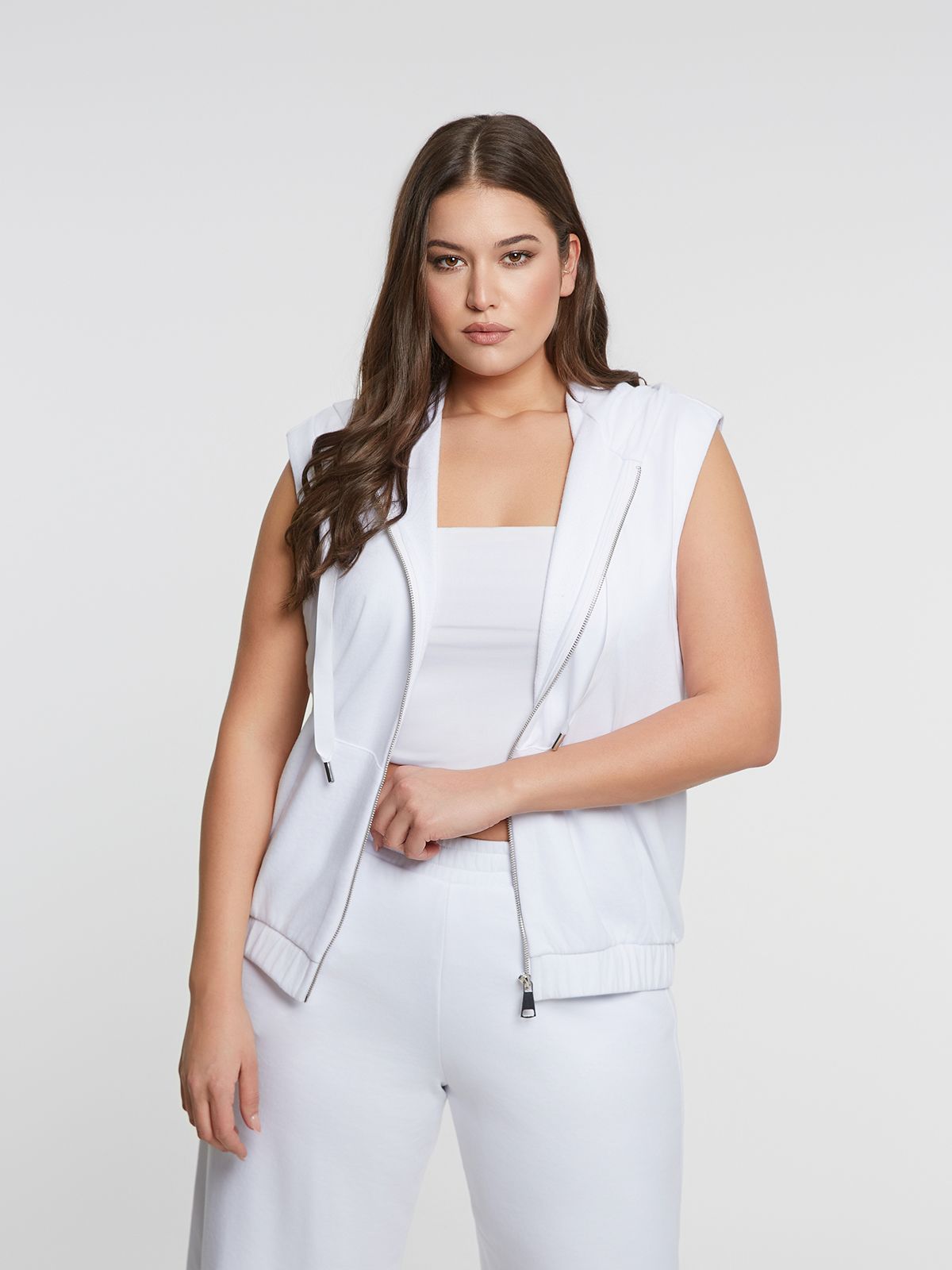 Sleeveless zip-up hoodie