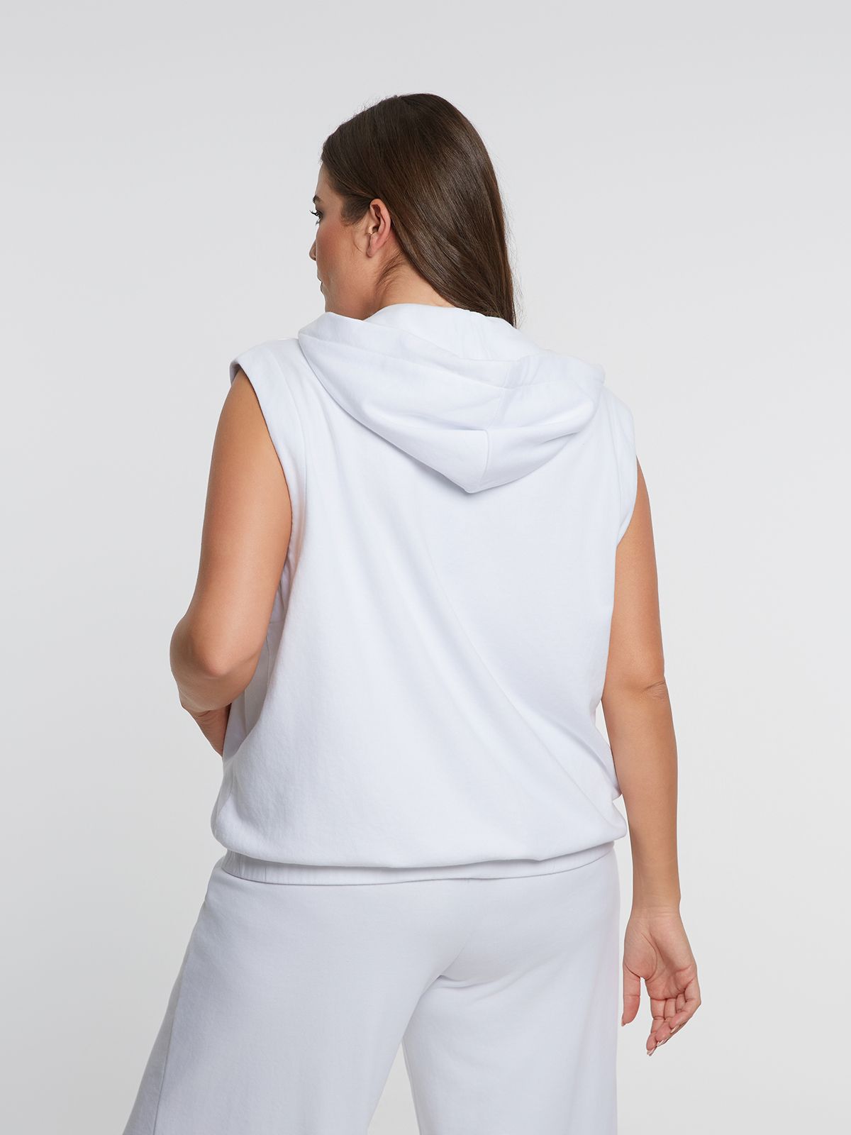 Sleeveless zip-up hoodie