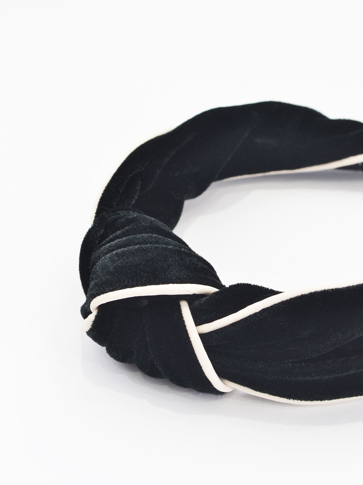 Velvet knotted headband with contrast trim