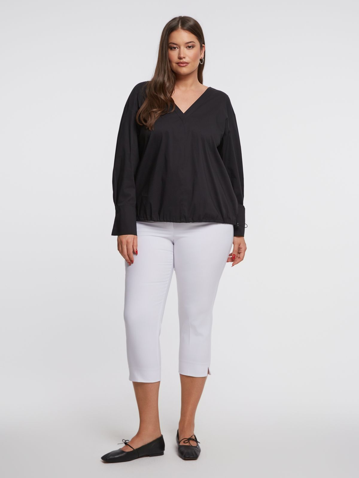 Stretch poplin V-neck long sleeve blouse