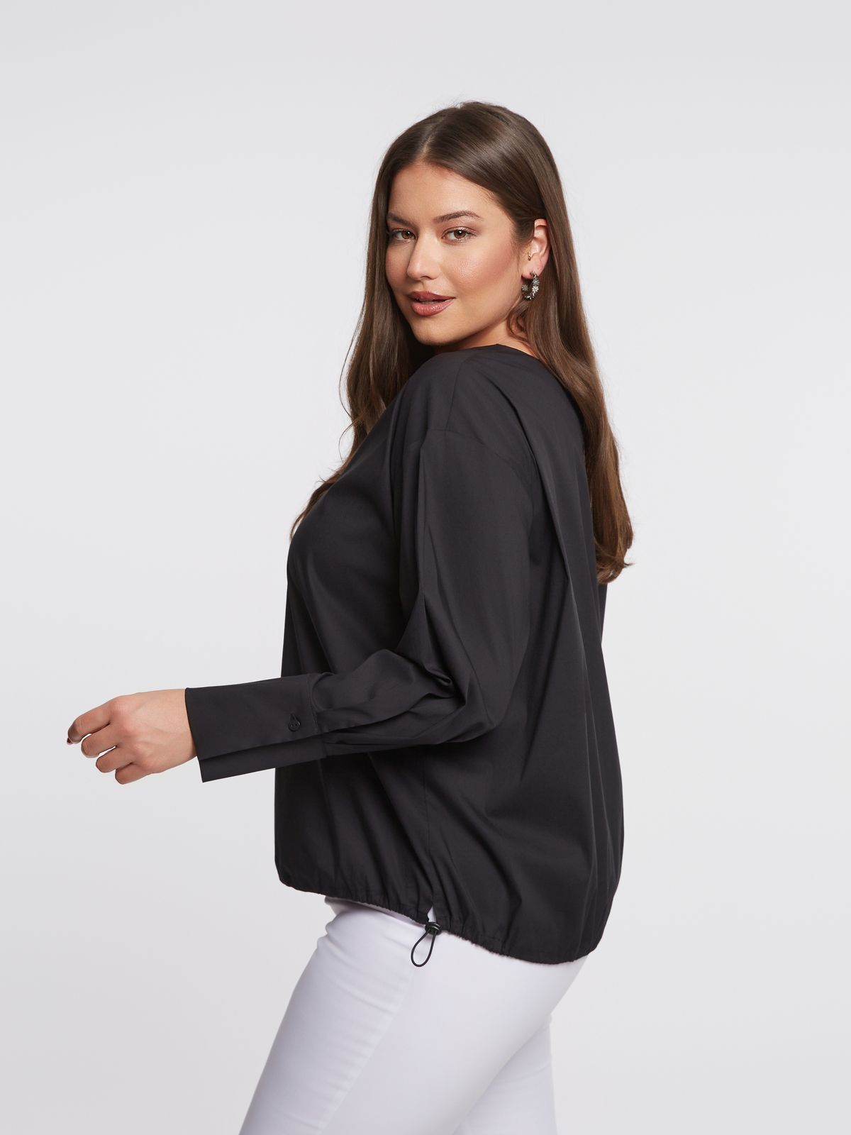 Stretch poplin V-neck long sleeve blouse