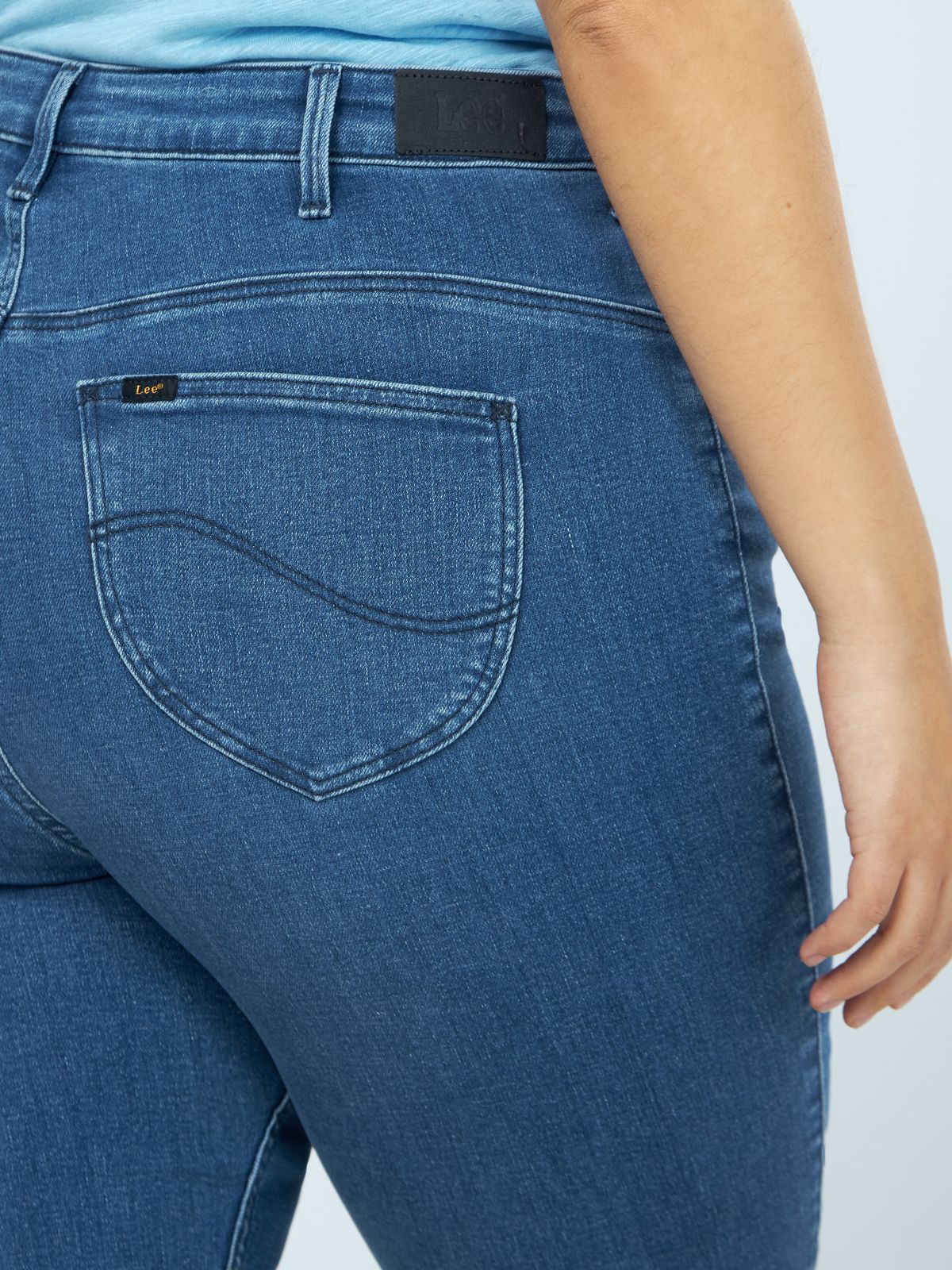 Super High Scarlett Mid Evita Jeans