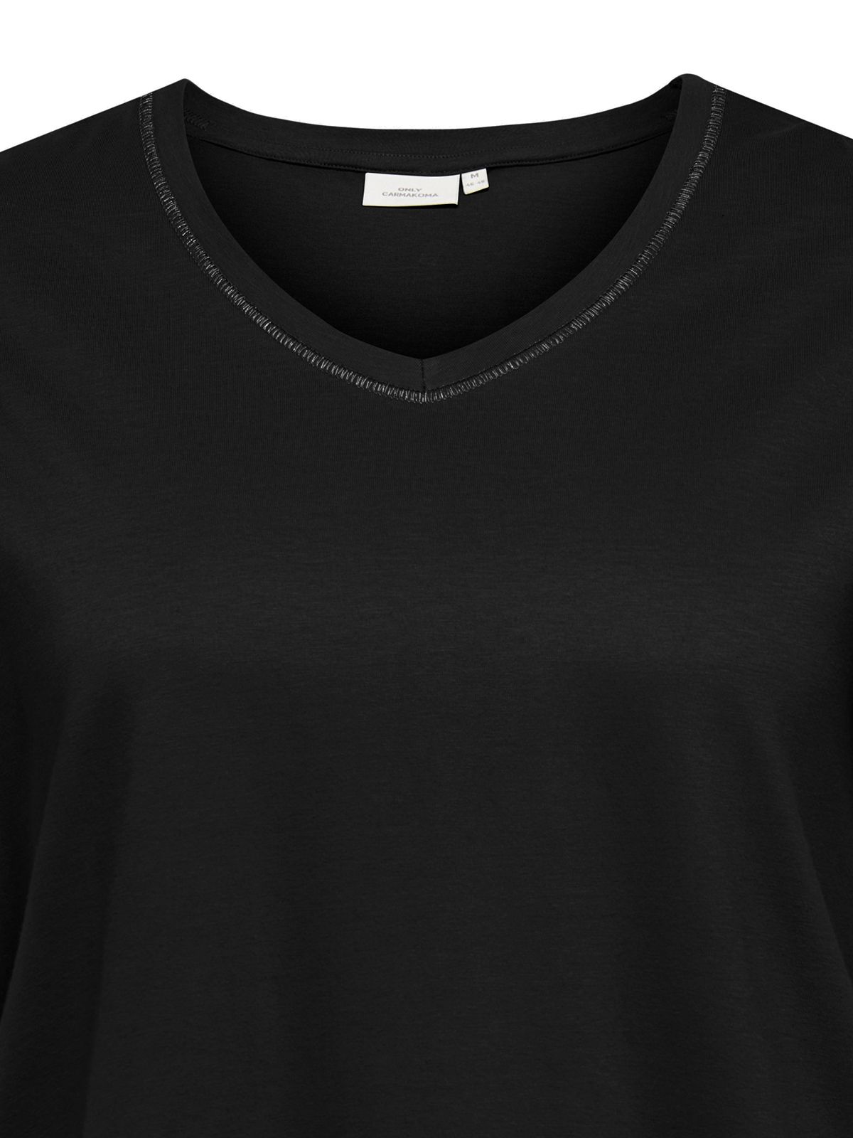 Carhunter V-neck tee