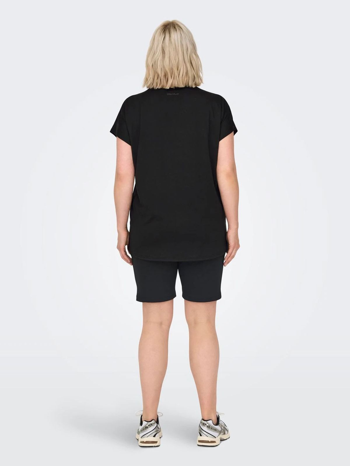 Onpaubree Training top