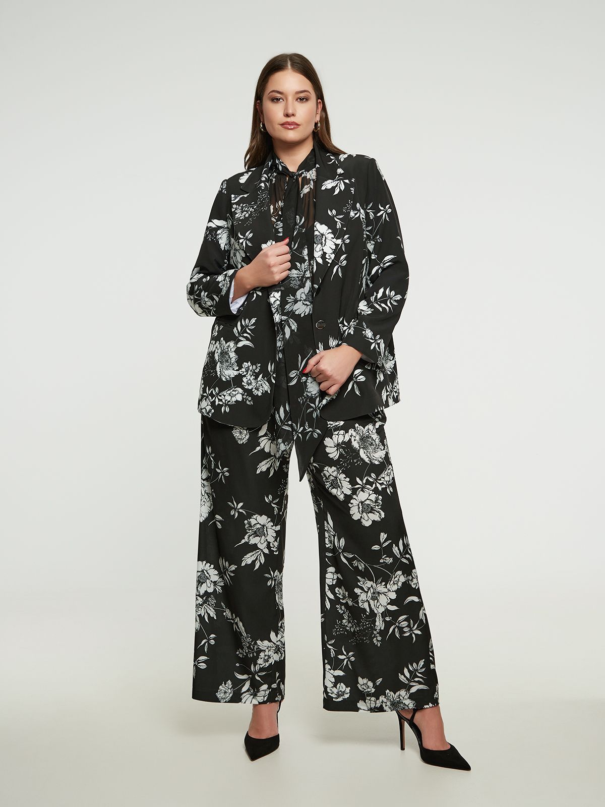Tailored floral blazer
