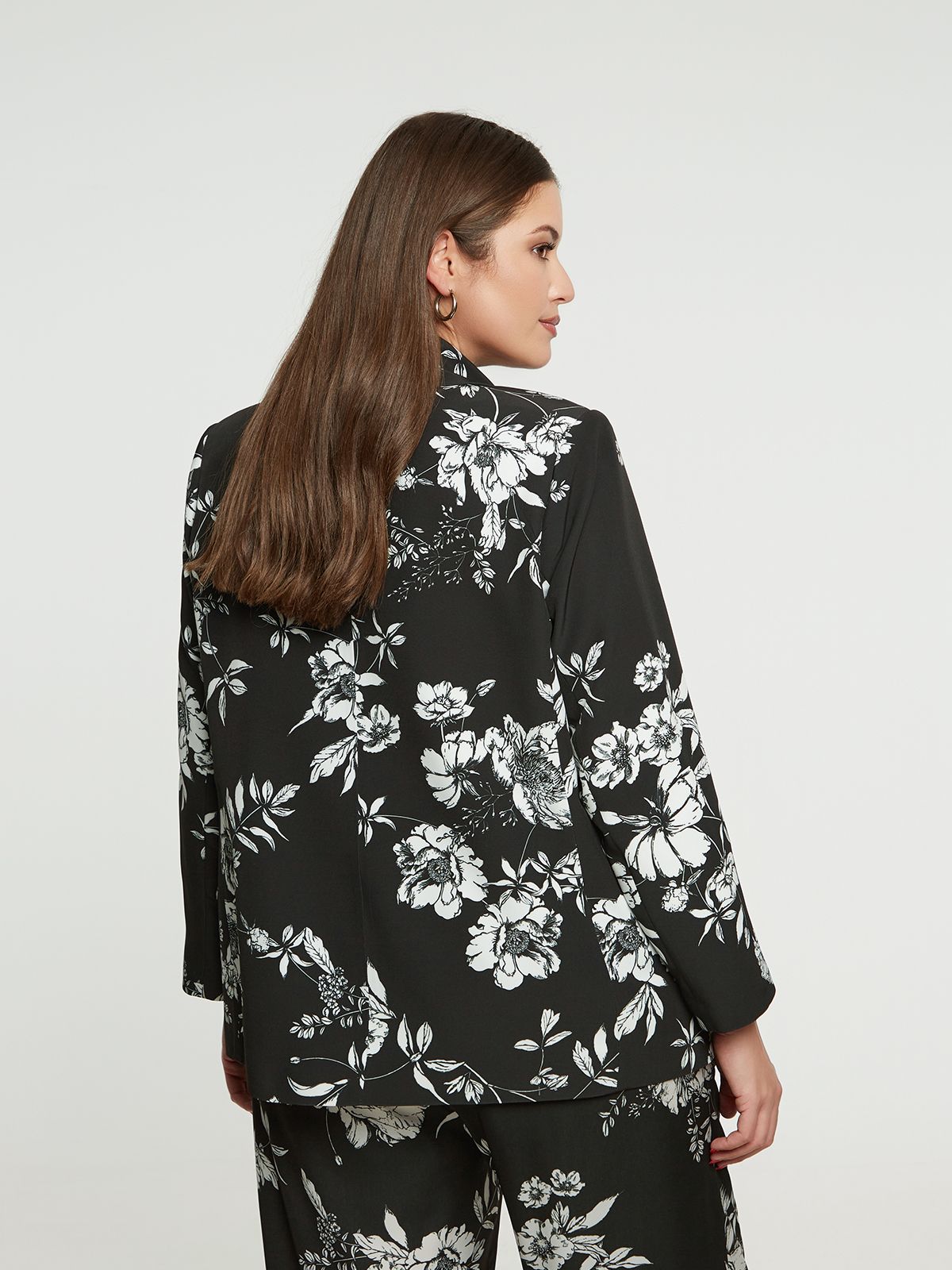 Tailored floral blazer