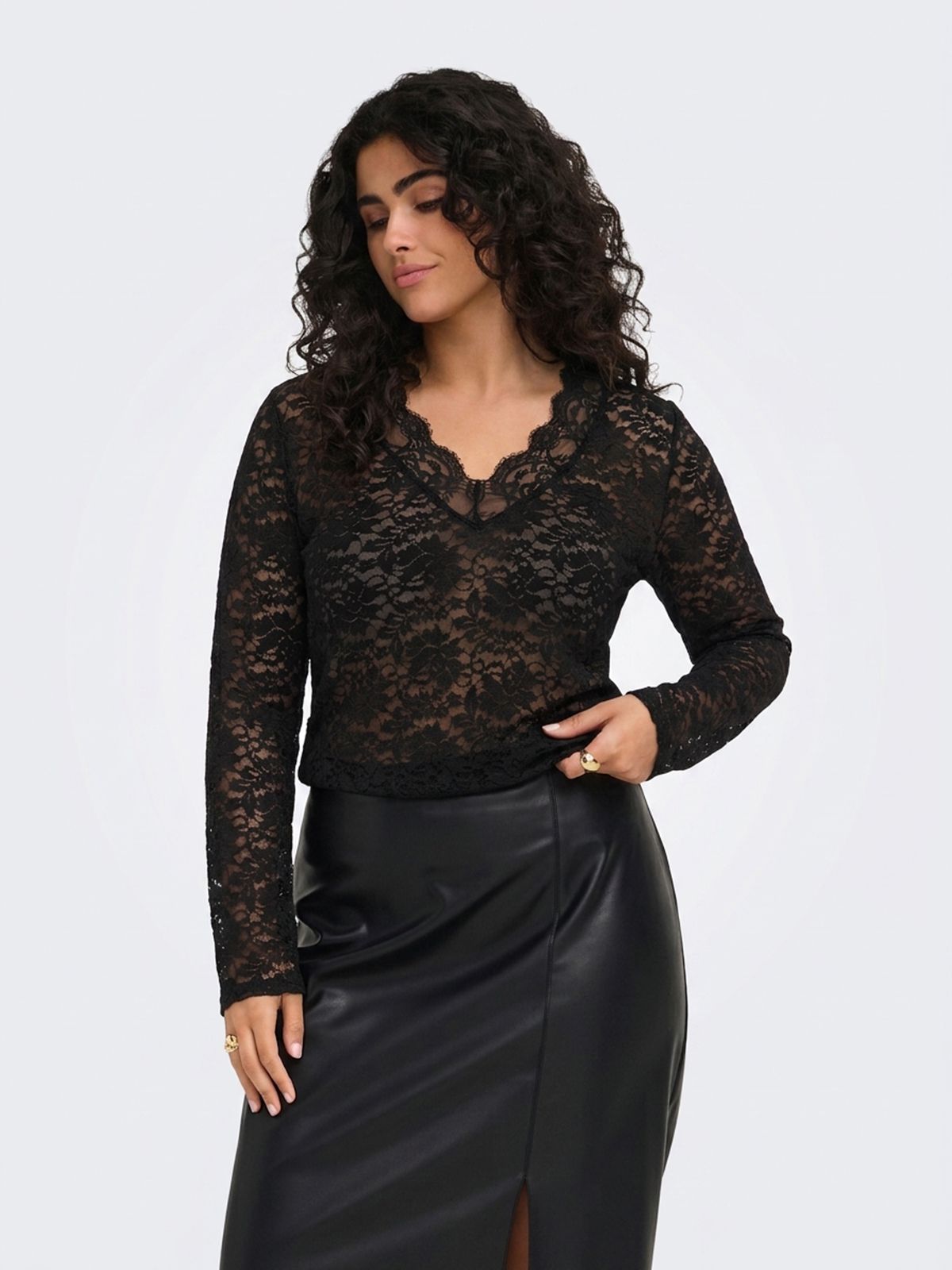 Carnikka long-sleeve lace top