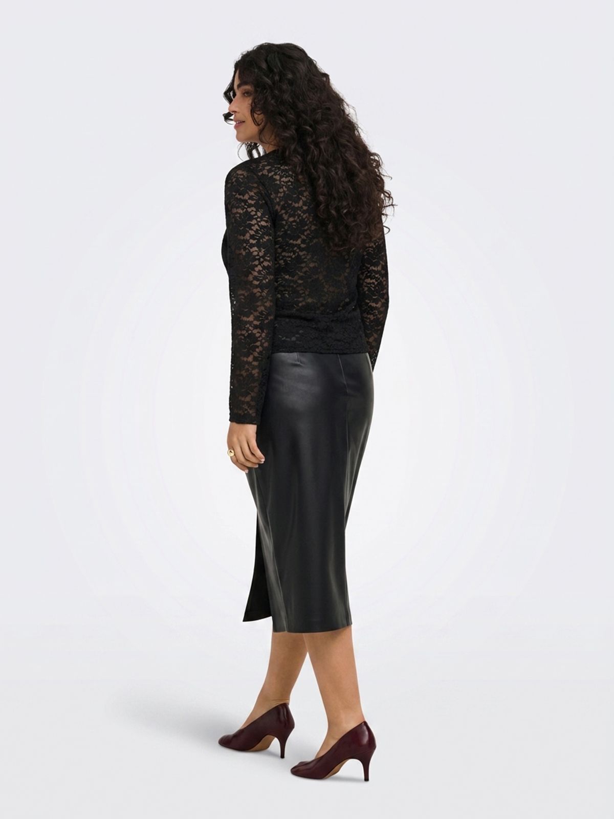 Carnikka long-sleeve lace top