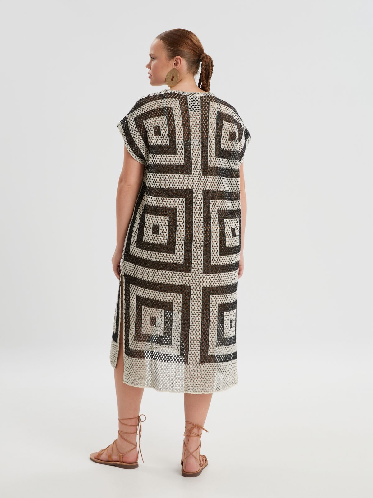Geometric open-knit kaftan