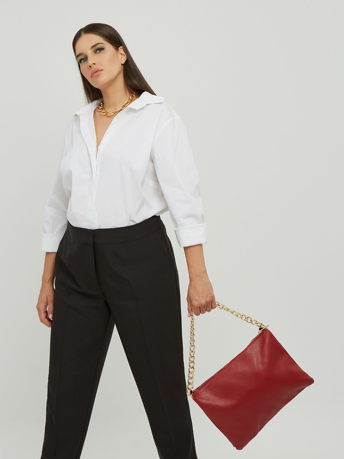 Chain detailed leather tote