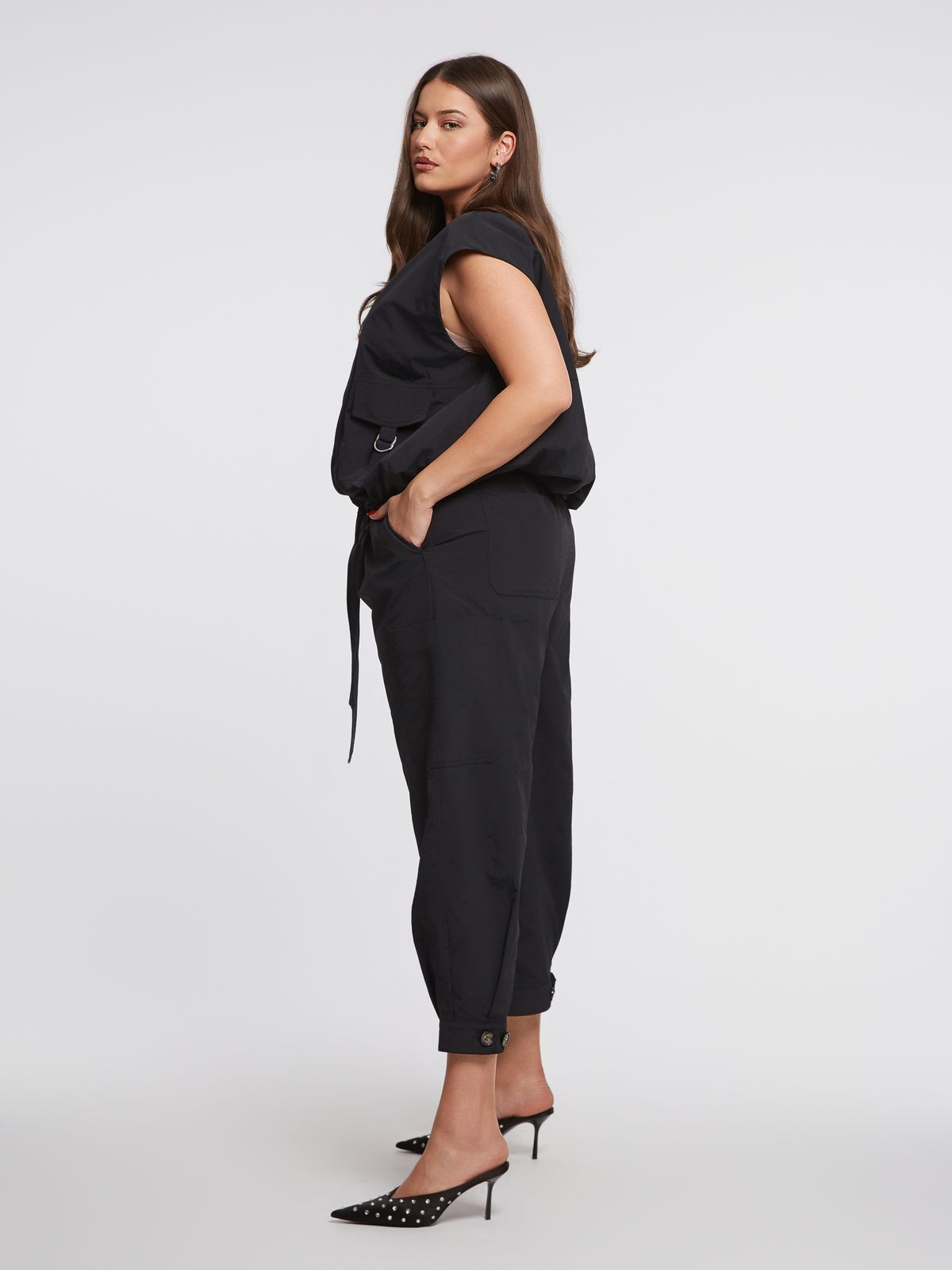 Utility tapered trousers with belt