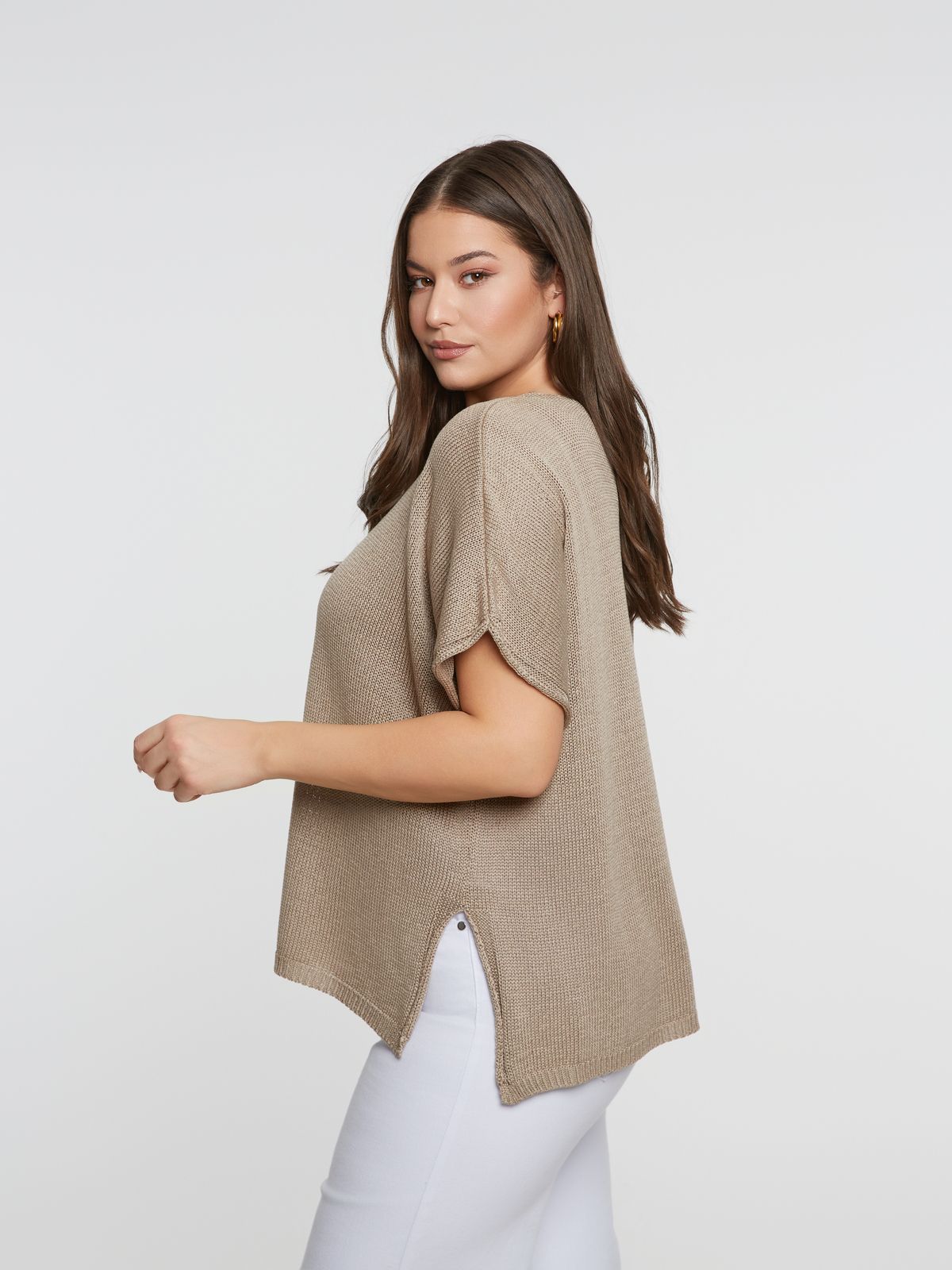 V-neck knit top with front detailing