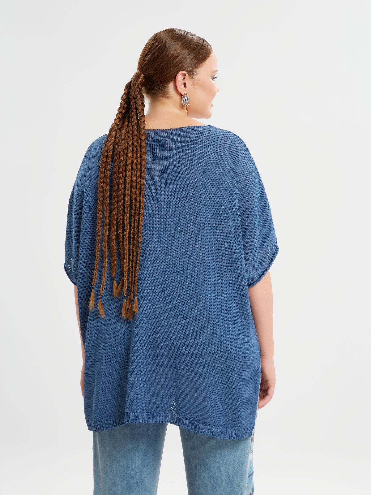 V-neck knit top with front detailing