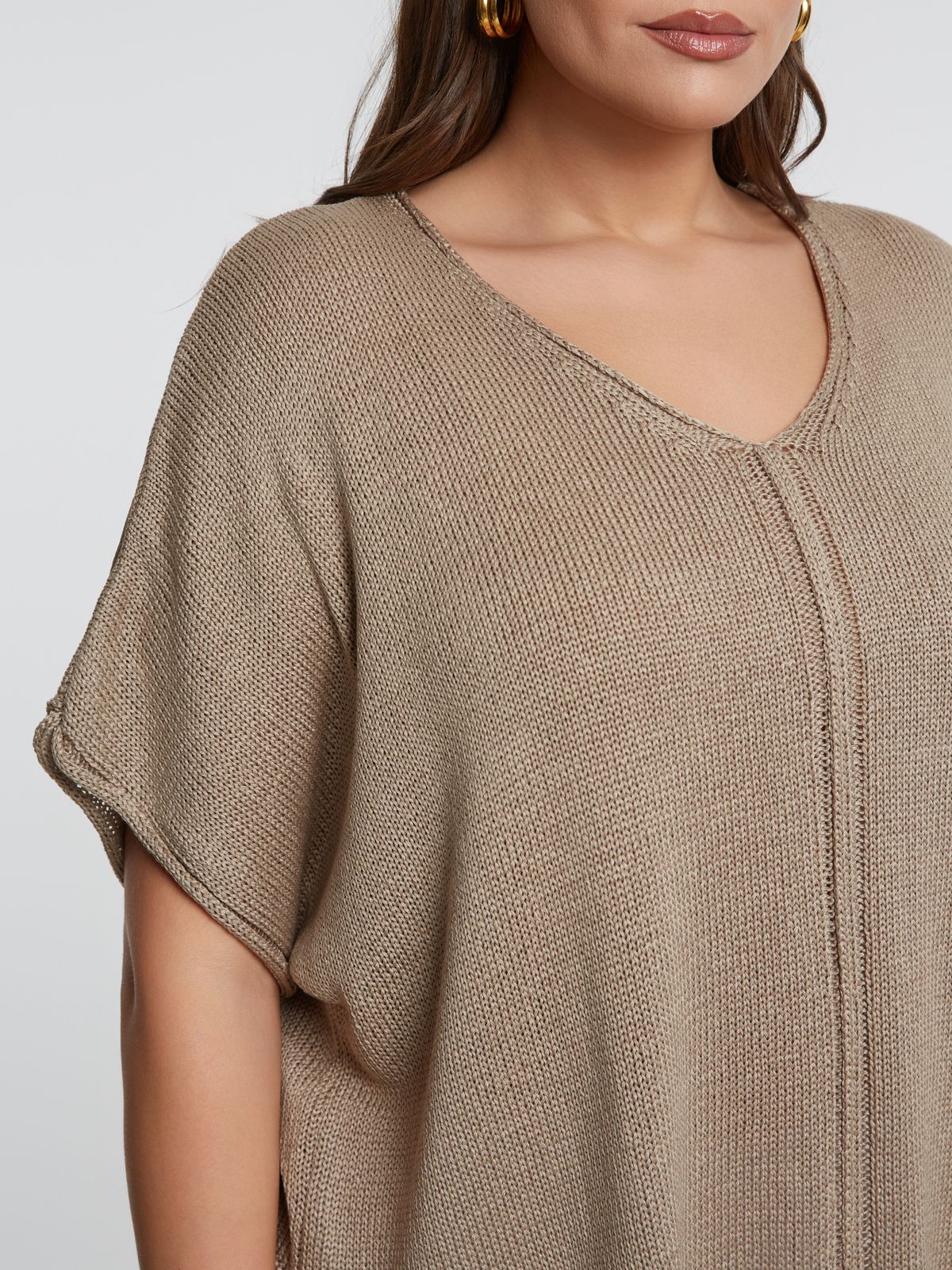 V-neck knit top with front detailing