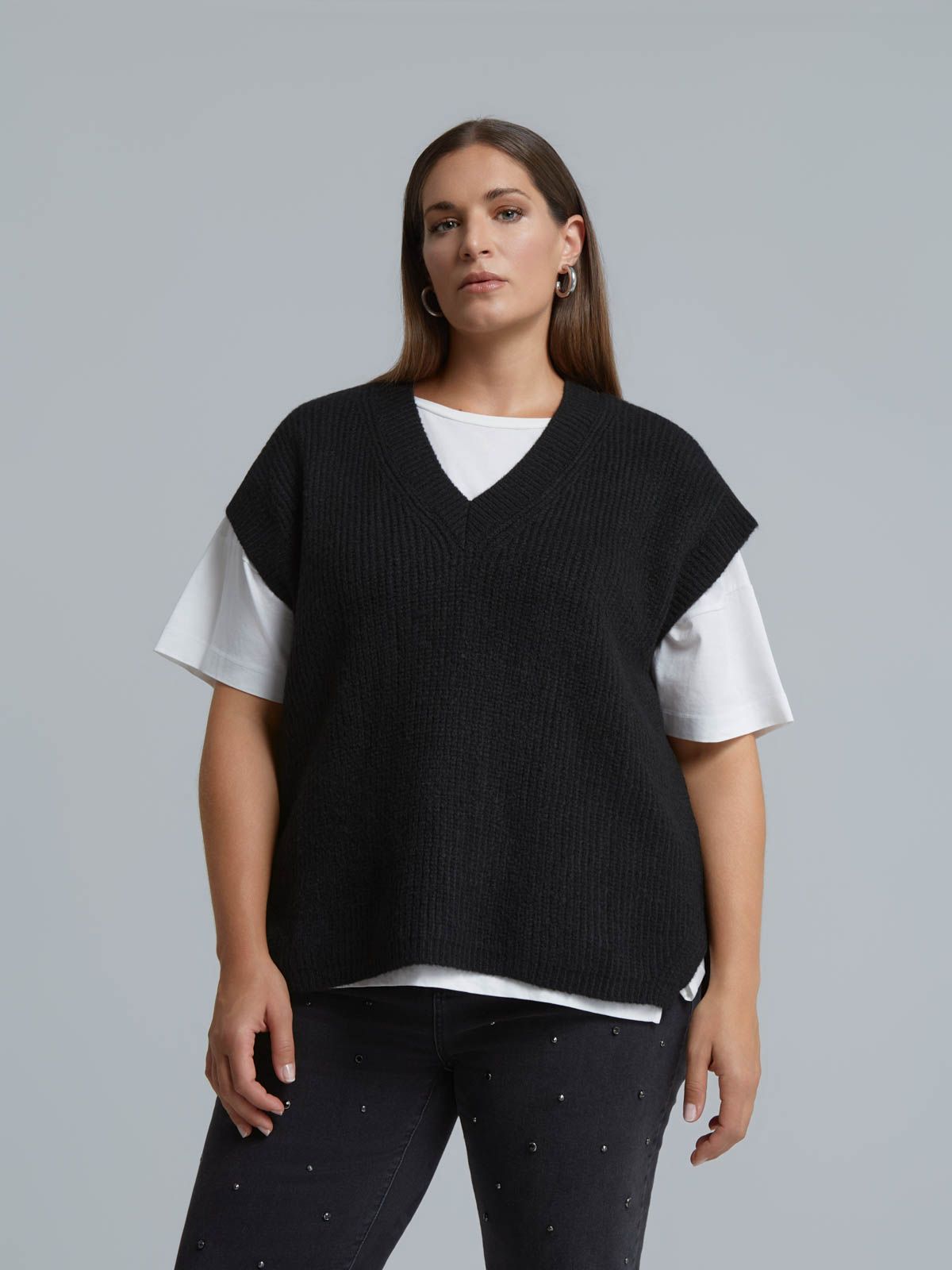 V-neck knit vest