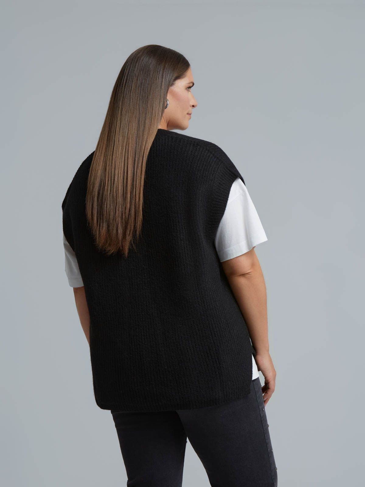 V-neck knit vest
