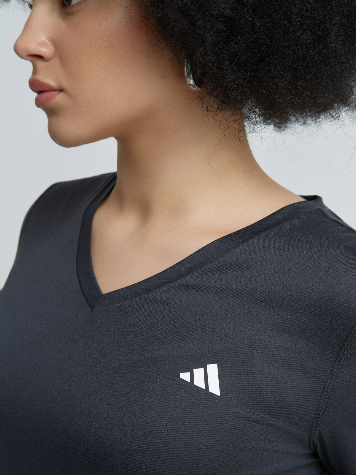 Workout Essentials V-Neck T-Shirt