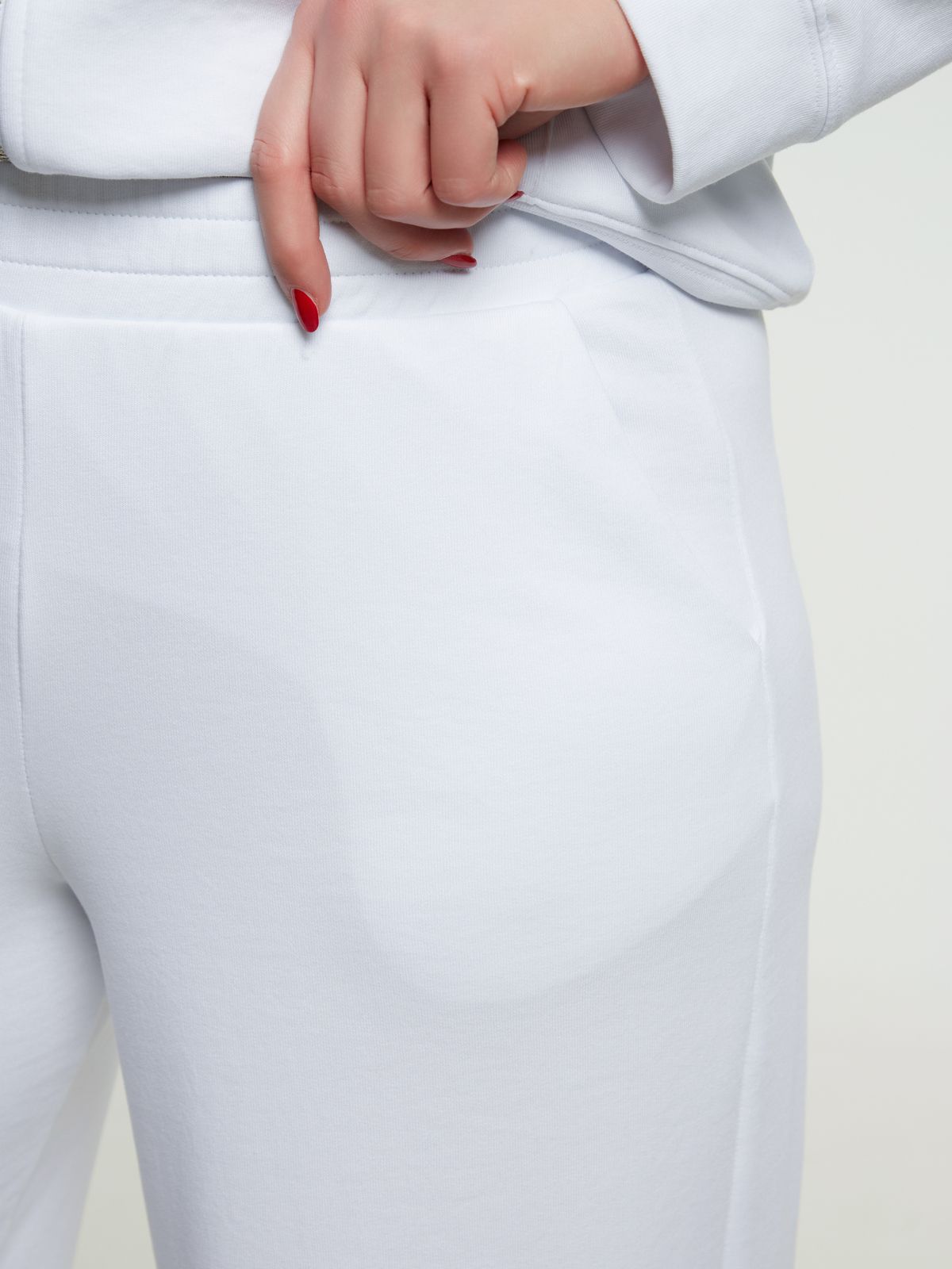 Wide-leg sweat trousers with pockets