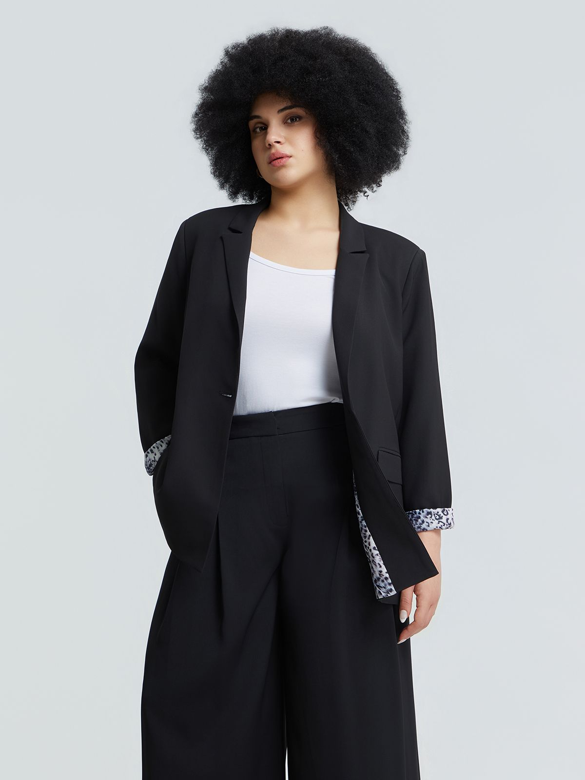 Wide-leg tailored pants