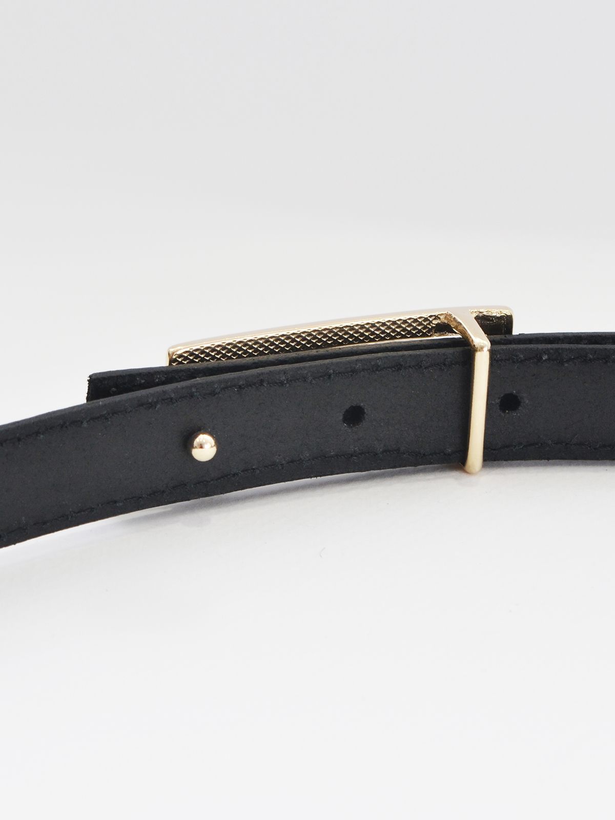 Slim leather belt with gold-tone buckle